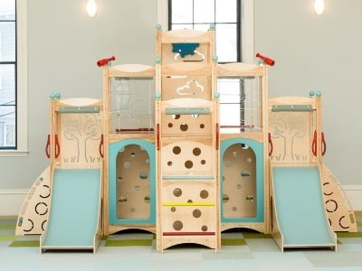 Дитячі ігрові комплекси для приміщень