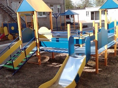 Дитячі майданчики для дітей з обмеженими можливостями